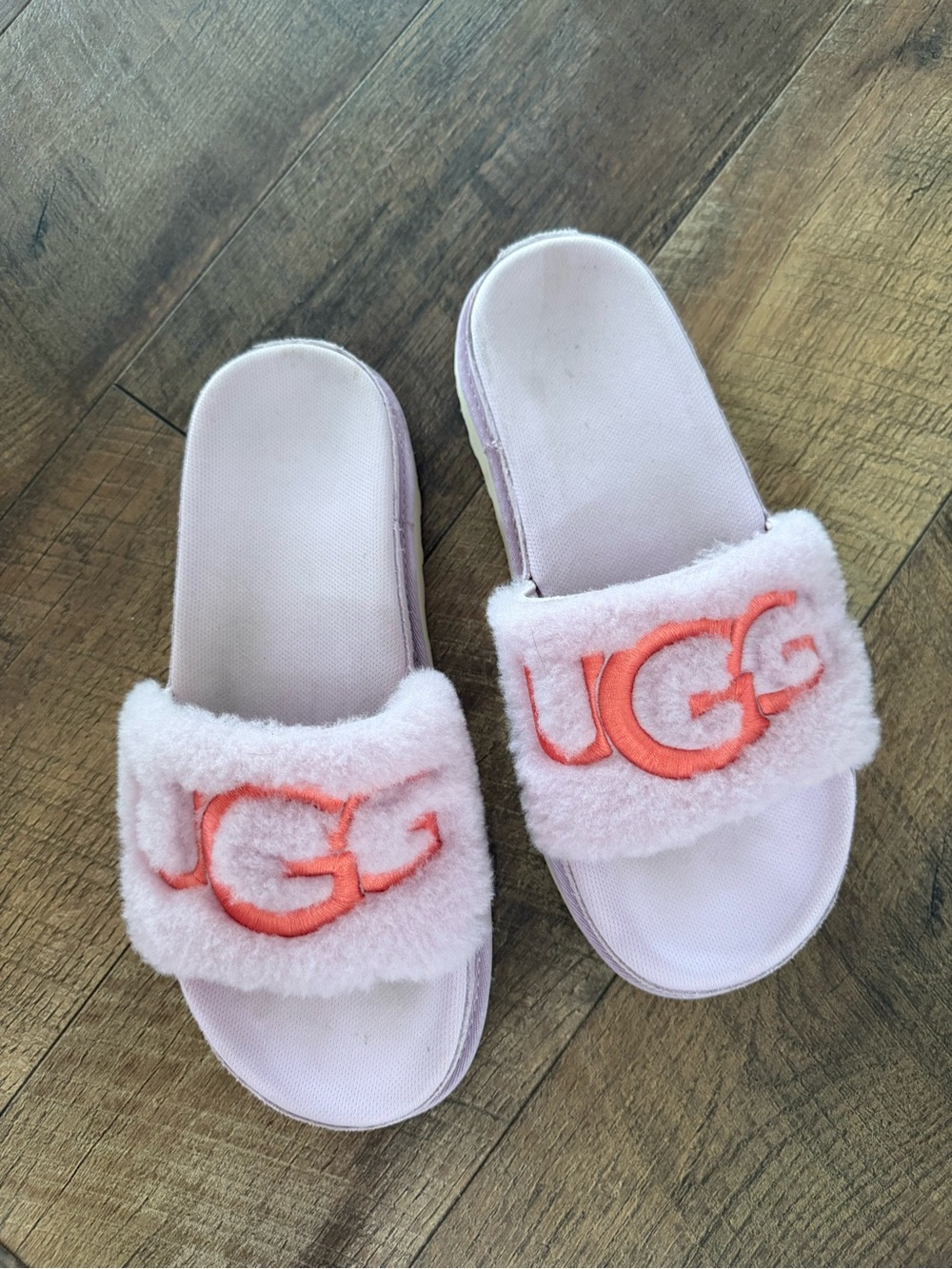 UGG Kids Light Pink Plush Logo Slide Sandals with Coral Accent